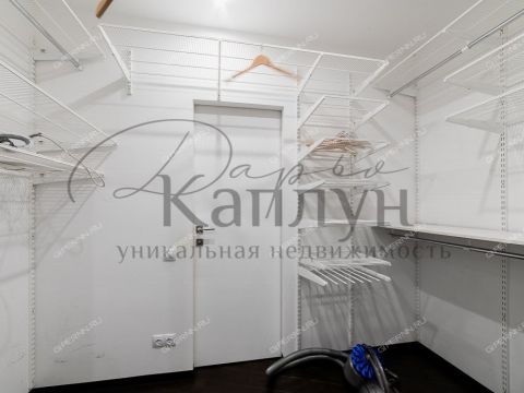 3-komnatnaya-ul-rodionova-d-192-k3 фото