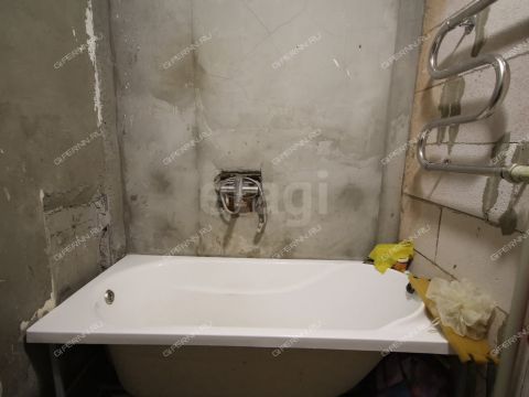 2-komnatnaya-ul-polevaya-d-10 фото