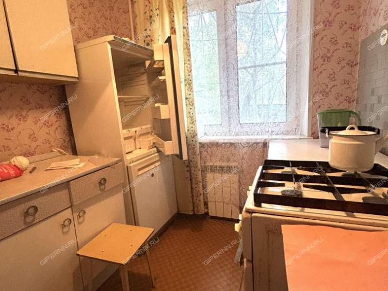 двухкомнатная квартира в 3-м микрорайоне дом 6 город Кстово