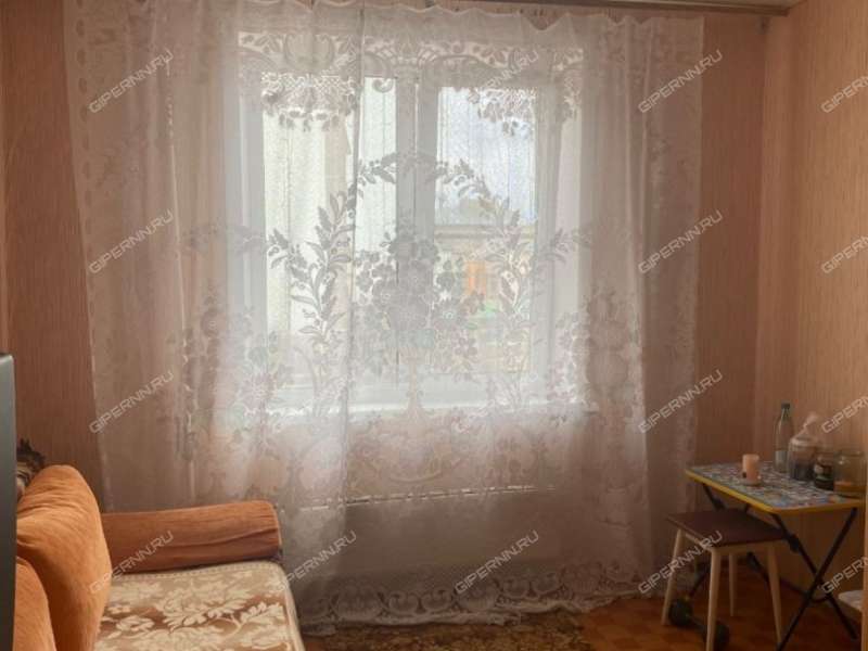 трёхкомнатная квартира в Центральном микрорайоне дом 18 город Выкса