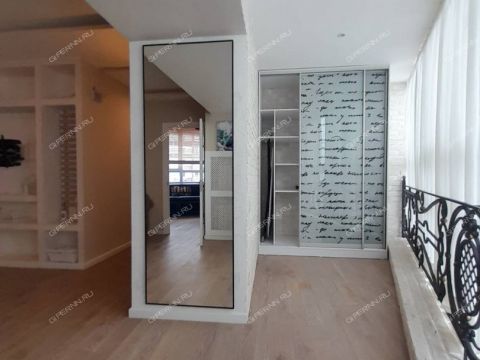 3-komnatnaya-ul-rodionova-d-193-k7 фото