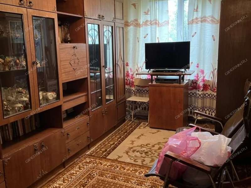 трёхкомнатная квартира на улице Веденяпина дом 16а