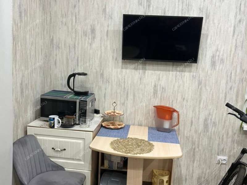 комната в доме 13 на улице Героя Советского Союза Поющева