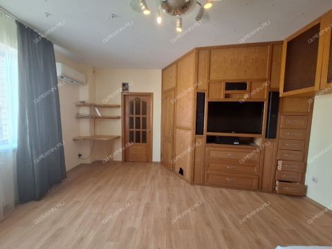 1-komnatnaya-nab-volzhskaya-d-8 фото