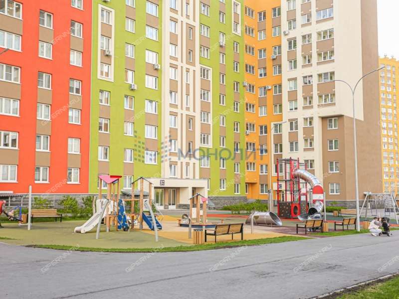 трёхкомнатная квартира на проспекте Героев Донбасса дом 1